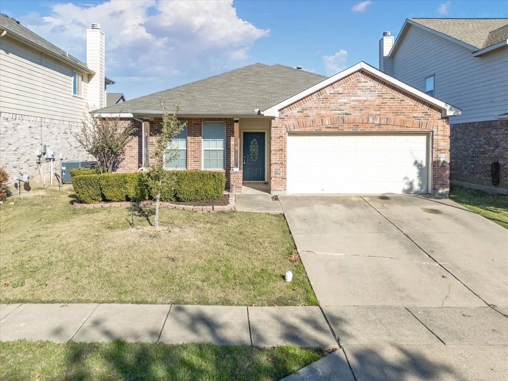 13264 Fencerow Road, Fort Worth
