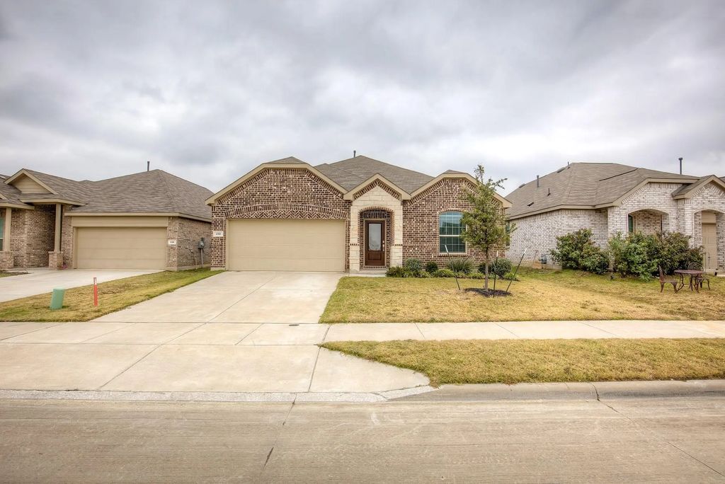 532 Ranchito Pass, Fort Worth