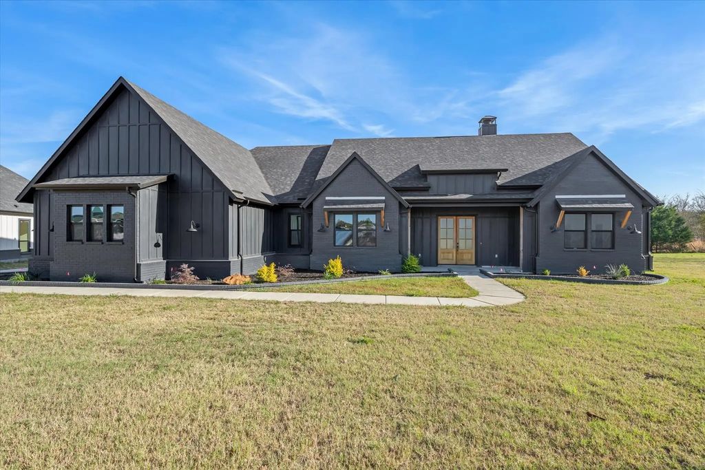 178 Norman Drive, Canton