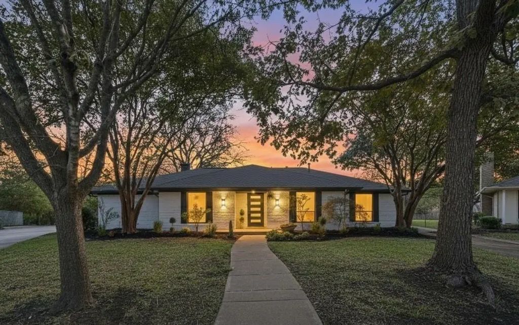2708 Lark Circle, Plano