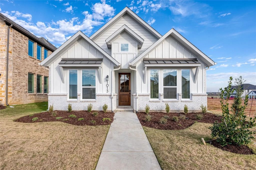 1013 Rainshower Way, Celina