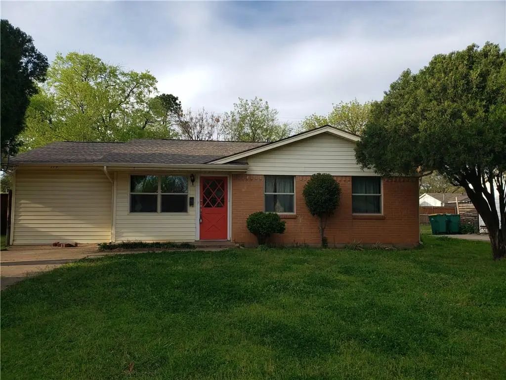 719 Rolling Ridge Drive, Lewisville