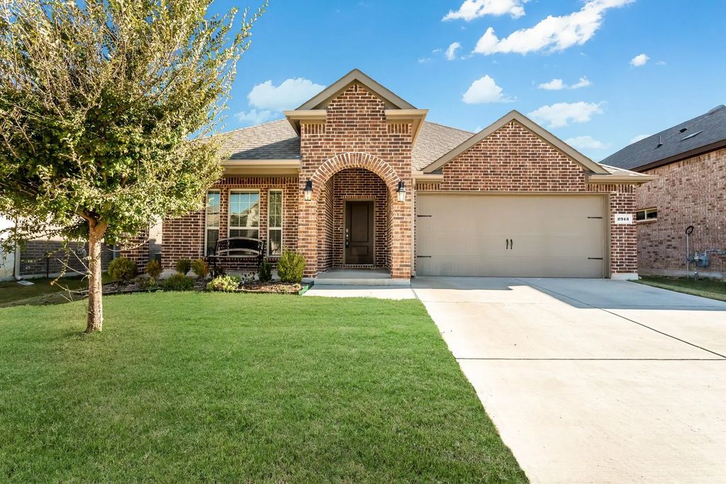 2913 Log Cabin Drive, Celina