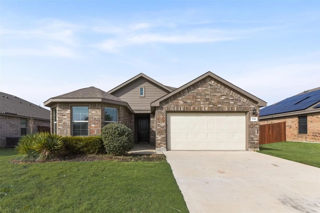 711 Durango Lane, Cleburne