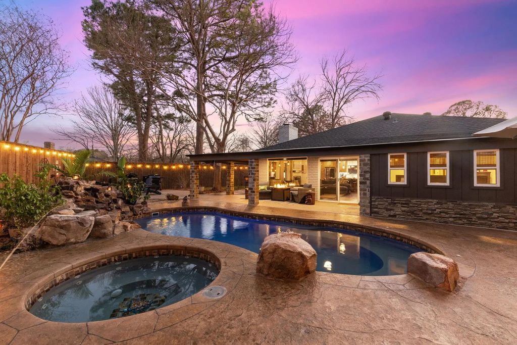 1608 Chaparral Court, Grapevine