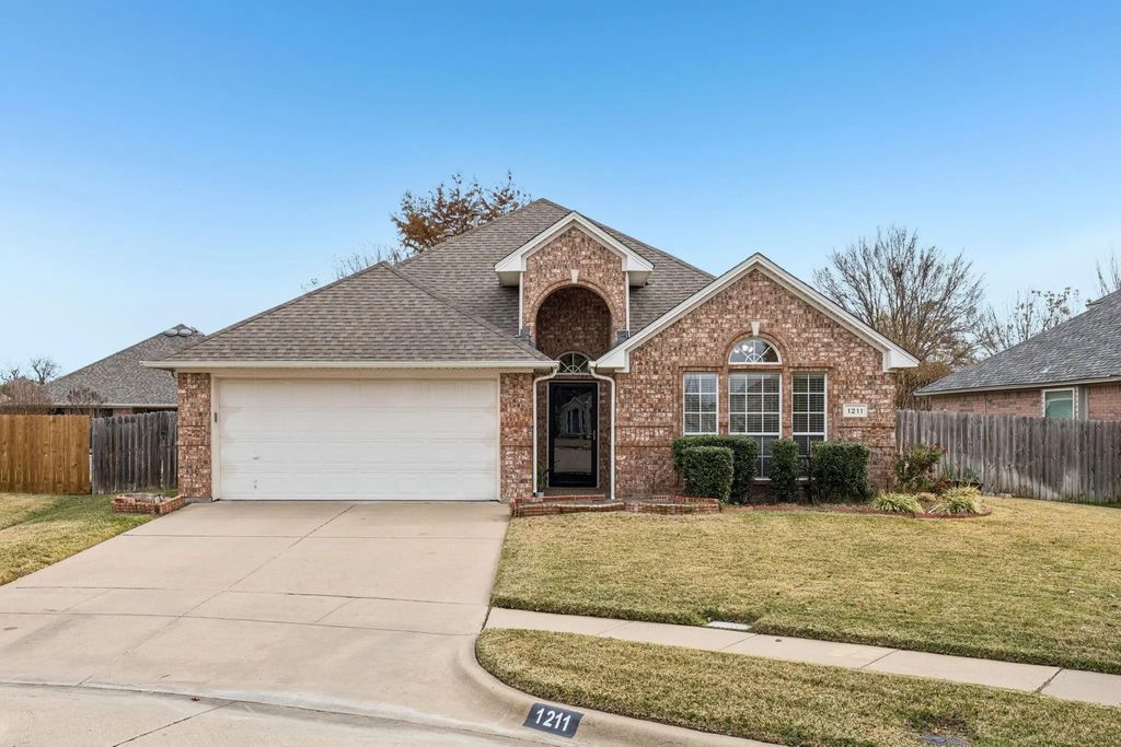 1211 Carina Drive, Arlington