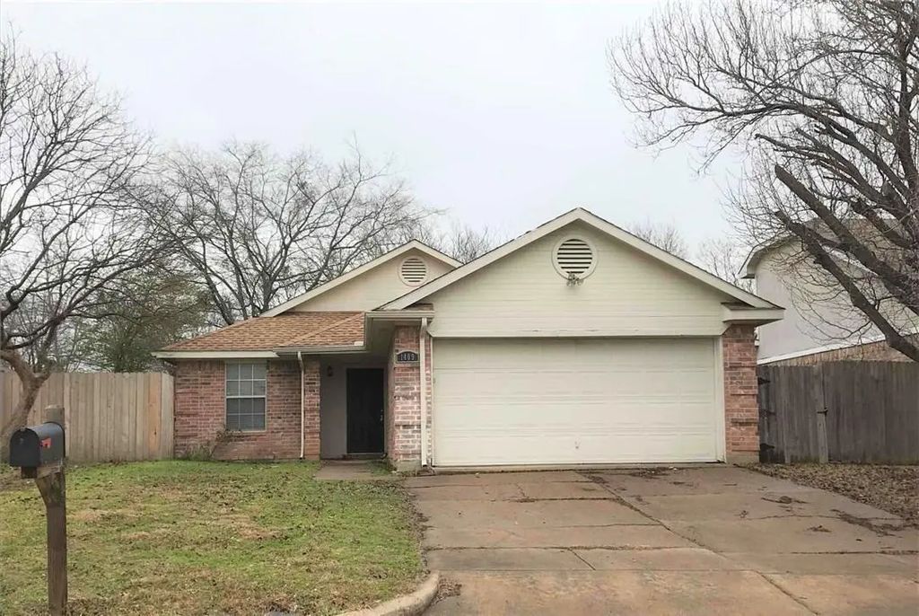 1409 Grovecrest Drive, Arlington