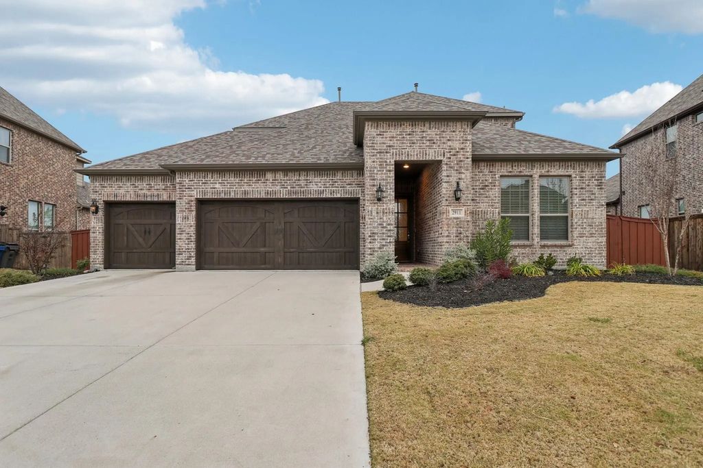 2911 Spring Creek Trail, Celina