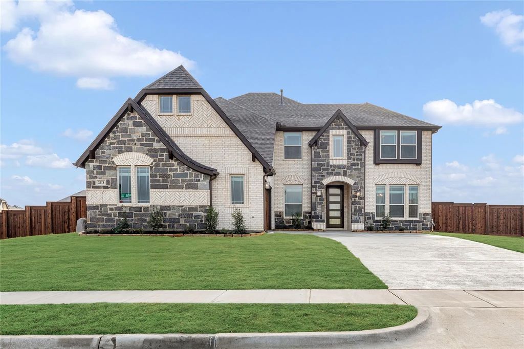2618 Waterfall Court, Mansfield