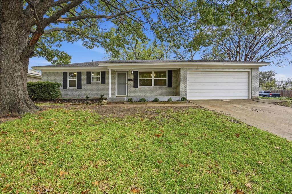 4317 Wedgmont Circle S, Fort Worth