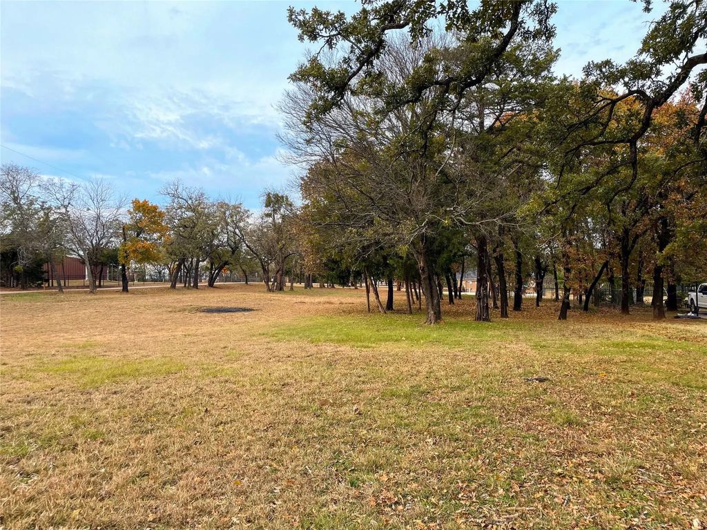 3101 Collins Road, Burleson