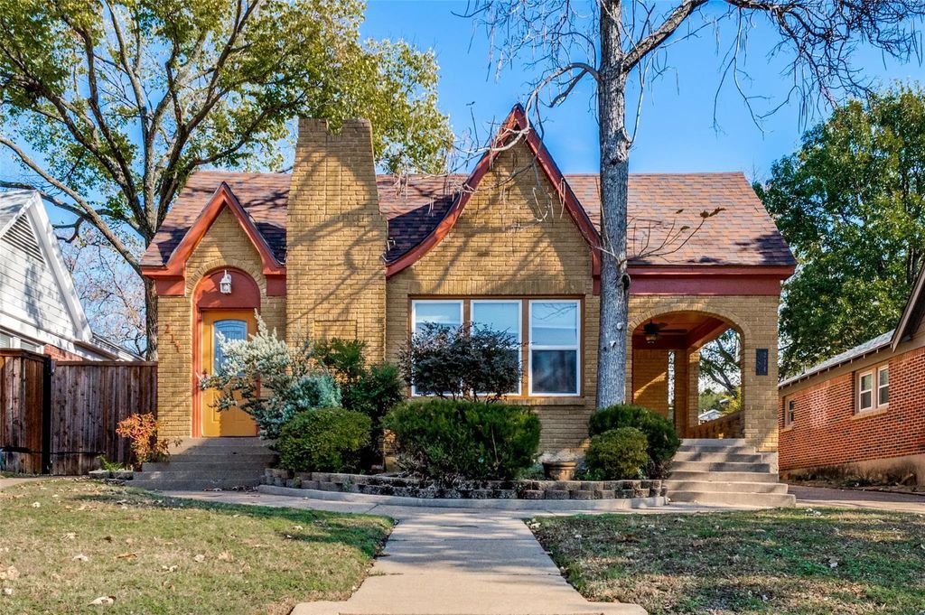 214 S Briscoe Boulevard, Dallas