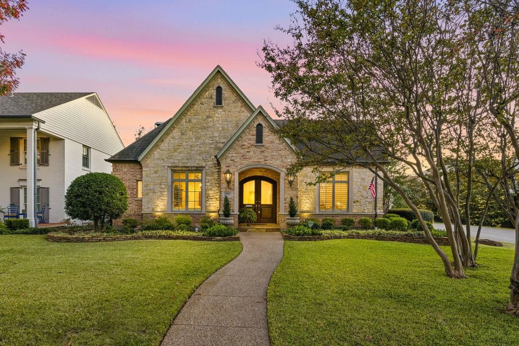 5002 Stanford Avenue, Dallas