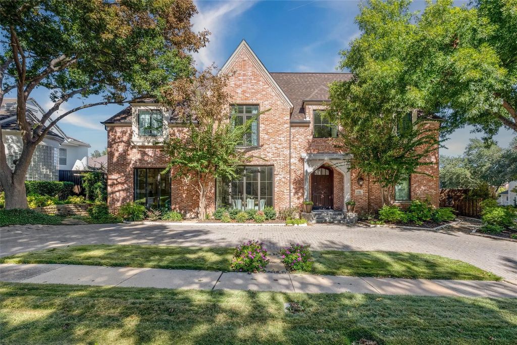 5701 Danmire Court, Plano
