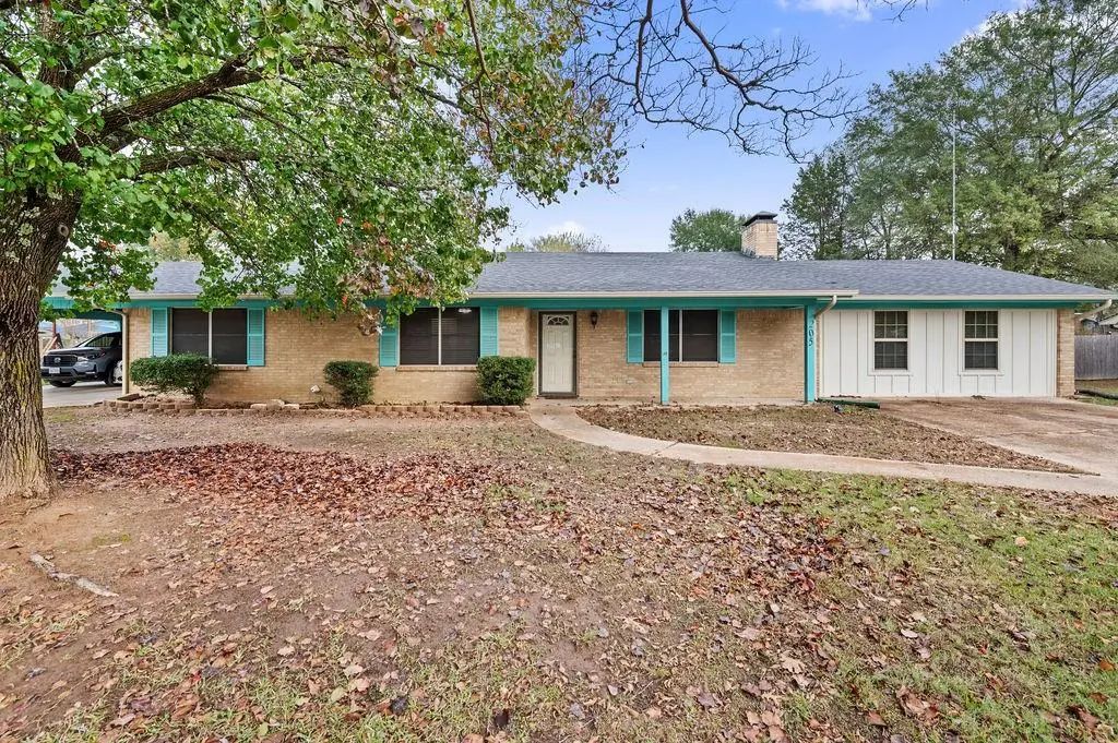 205 Wayside Drive, Quitman