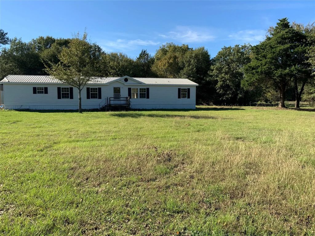 1310 Timber Creek, Kemp
