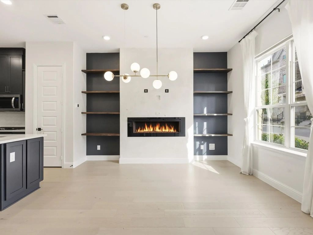 4413 Murphy Lane, Carrollton