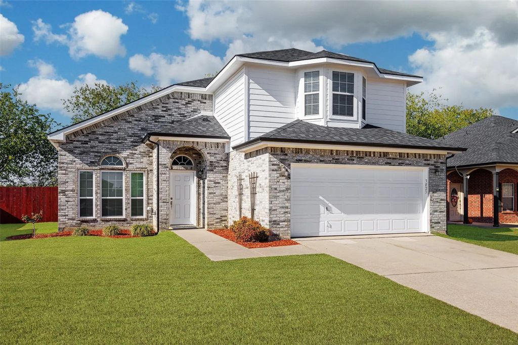 3023 Lake Ridge Drive, Sanger
