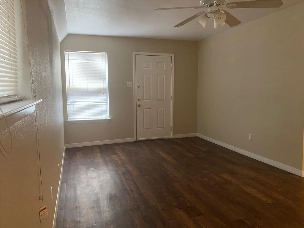 619 Arbor Lane, Lancaster