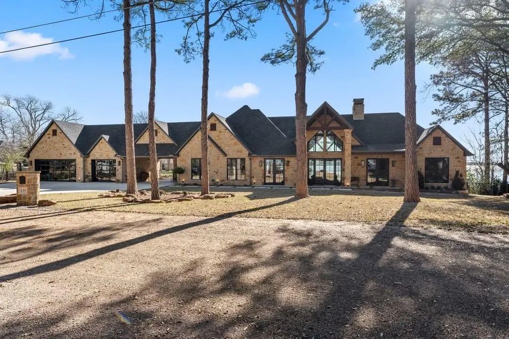 135 N Merlin Drive, Mabank