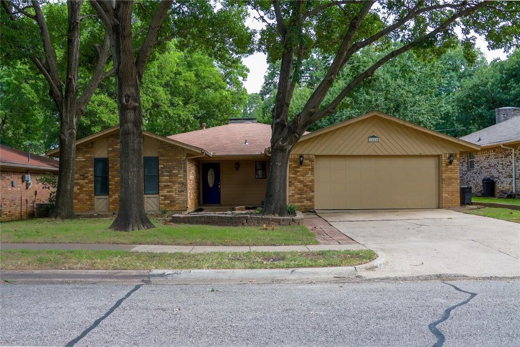 3842 Double Tree Trail, Irving