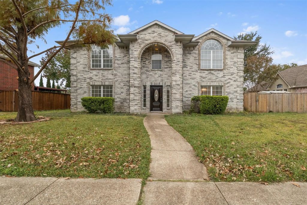 2306 Barger Lane, Sachse