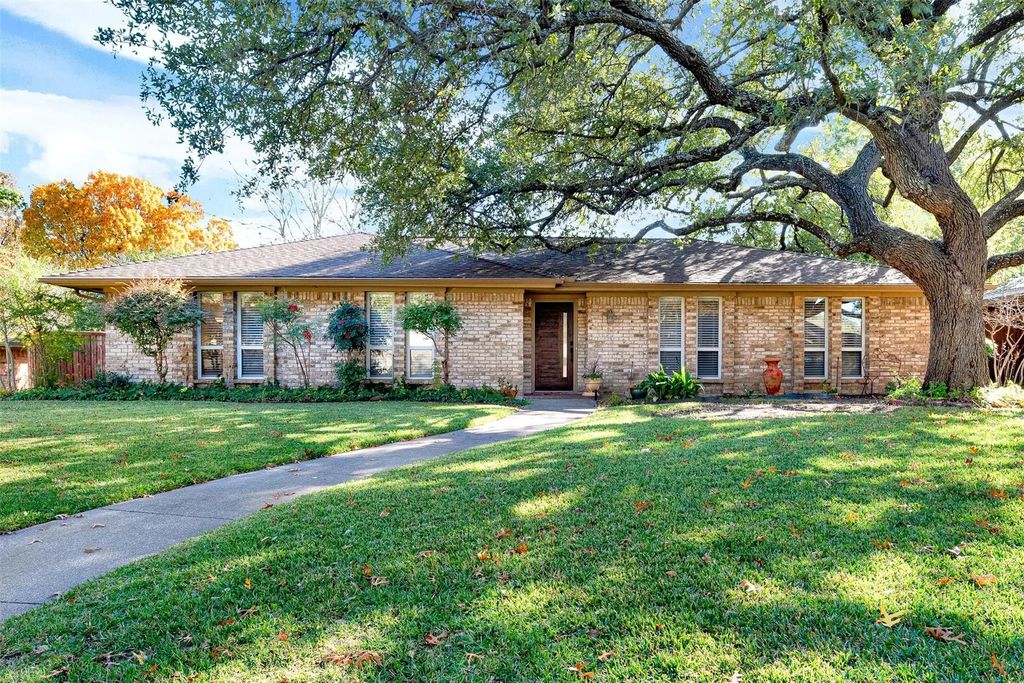 1508 Cliffbrook Drive, Plano