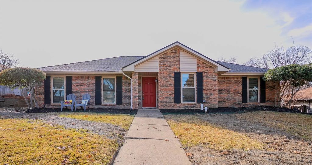 1610 Saint James Drive, Carrollton