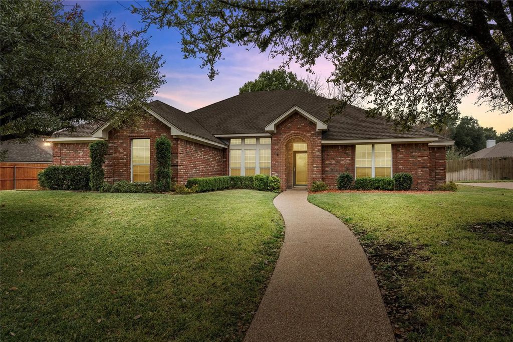 9304 Spring Ridge Circle, Waco