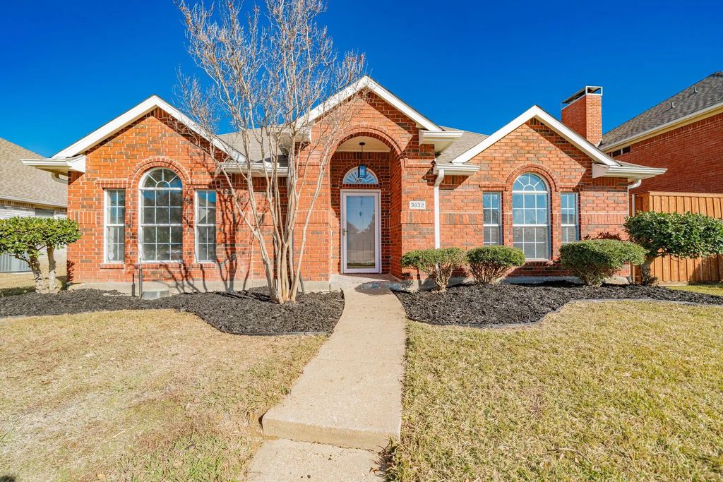 3932 Luke Lane, Carrollton