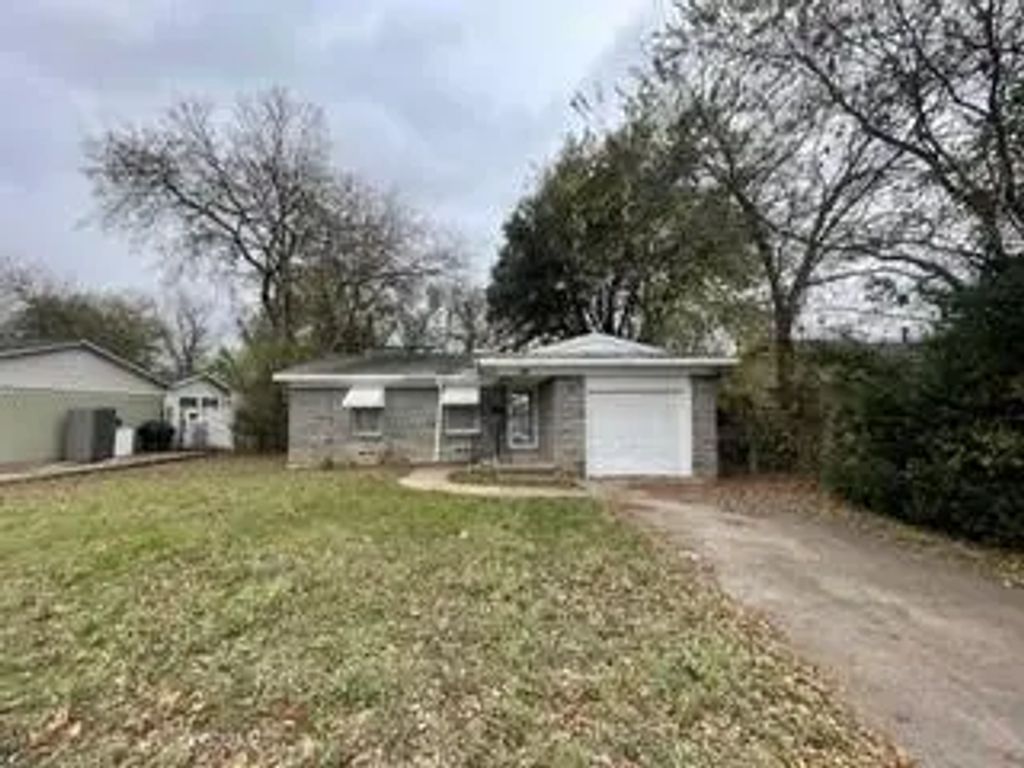 1909 Lee, Mesquite