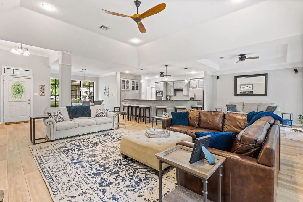 12041 Shady Creek Drive, Whitney