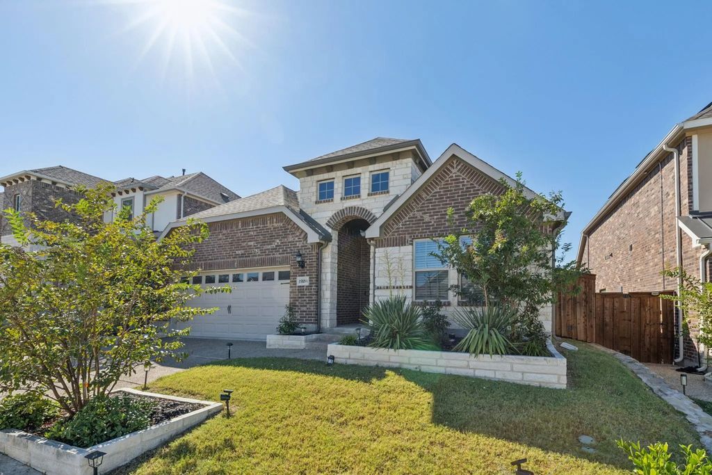1918 Holy Unity Lane, Wylie