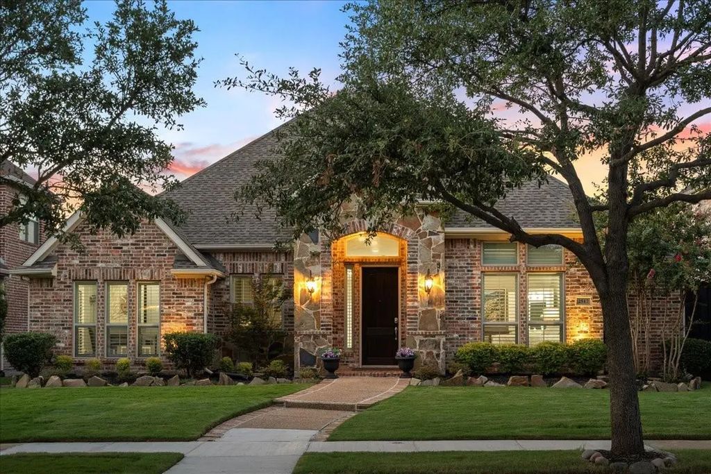2517 Windsor Castle Way, Lewisville