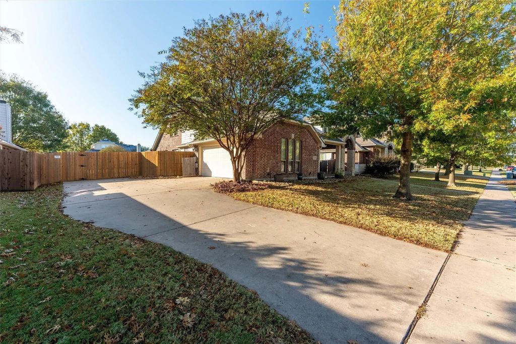 6610 Quail Valley Drive, Midlothian