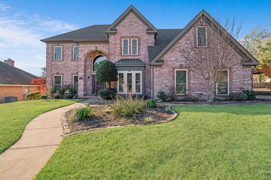 635 Cedar Creek, Reno
