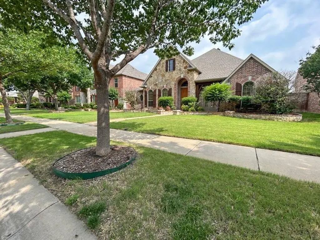 2286 Magic Mantle Drive, Lewisville