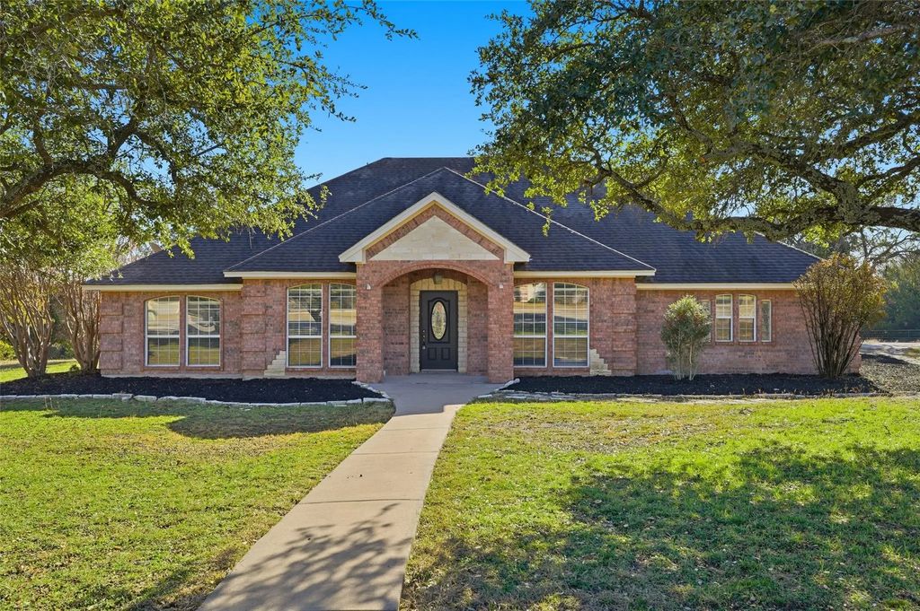 135 Rim Rock Road, Aledo