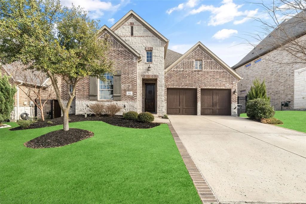 921 Moorland Pass Drive, Prosper