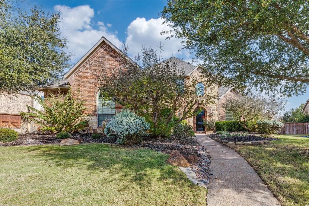 337 Farm View Trail, Keller