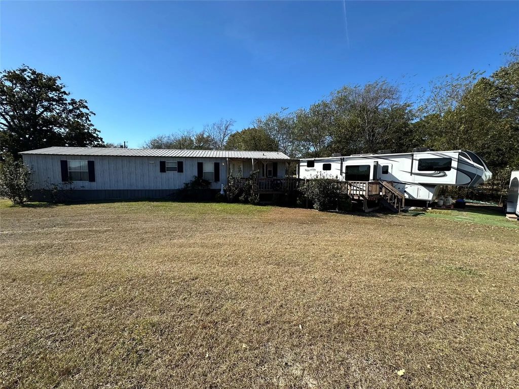 4288 Vz County Road 3213, Wills Point