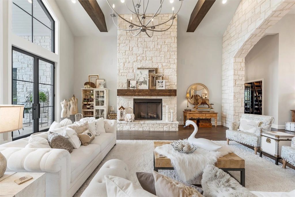 9010 Canyon Trail, McGregor