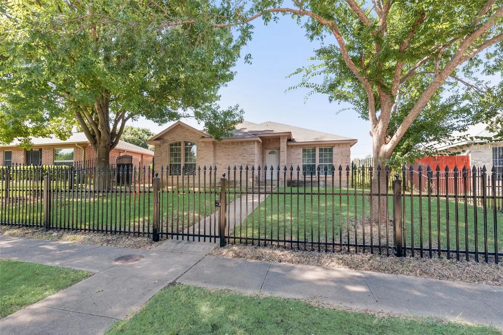 8028 Texridge Drive, Dallas