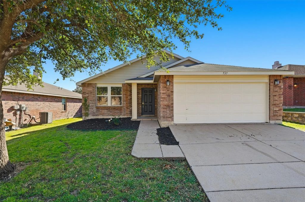 737 Tuscany Trail, Fort Worth