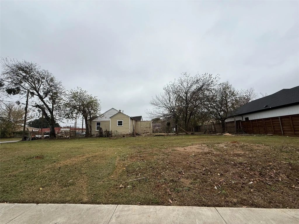 4901 Colonial Avenue, Dallas