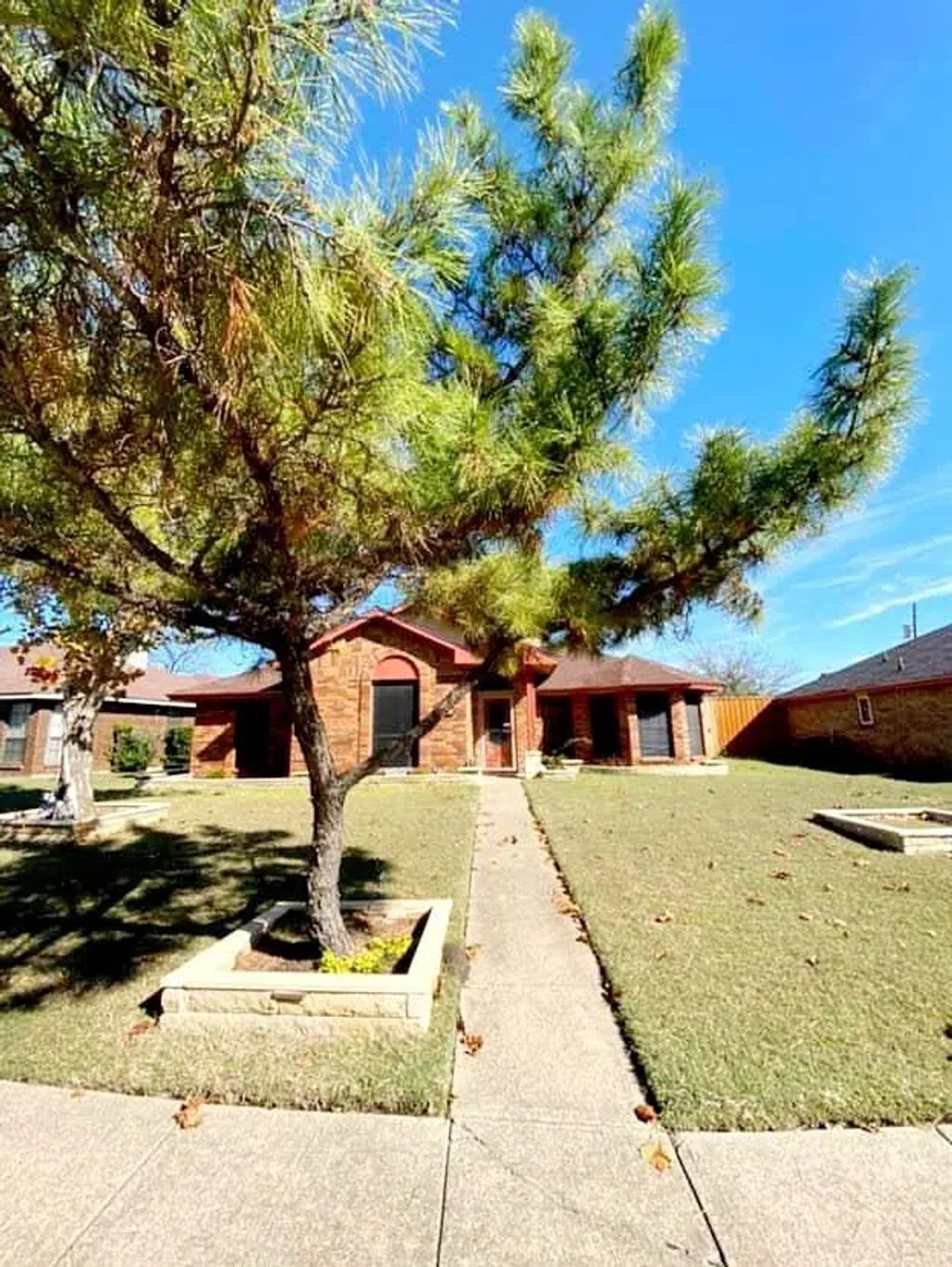 1045 S Pepperidge Drive, Lancaster