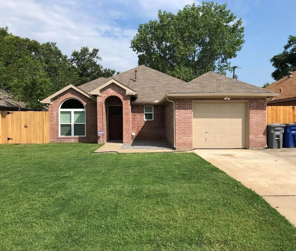 2143 Gilford Street, Dallas