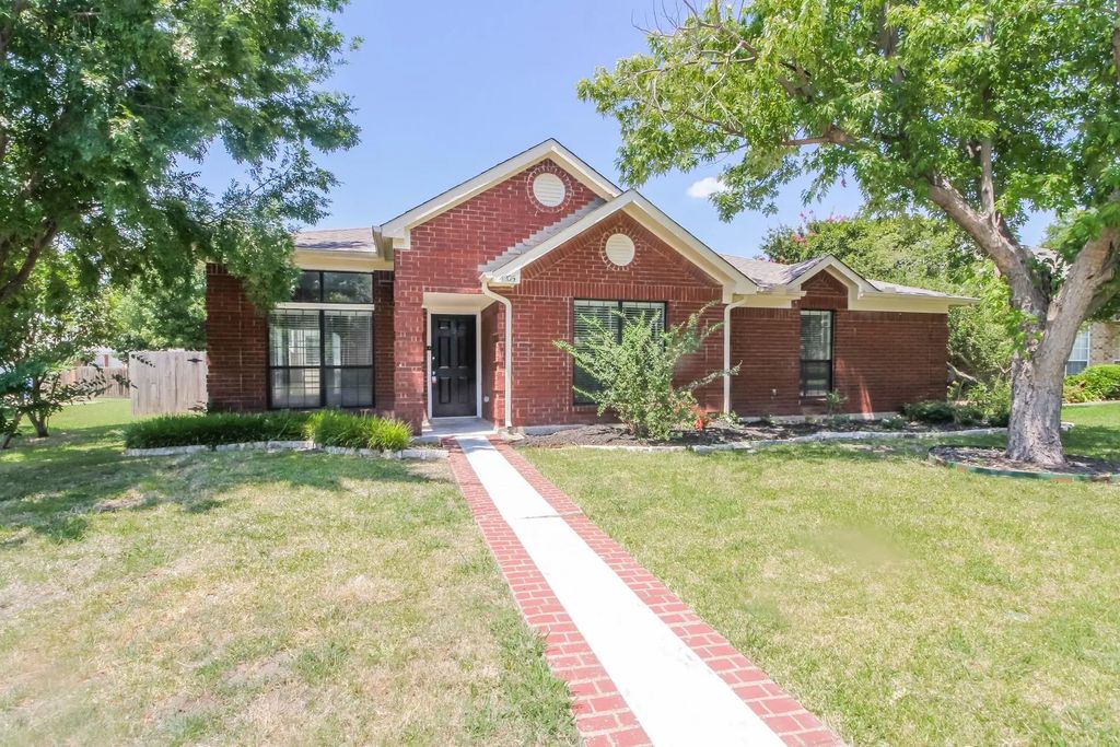 4205 Martha Lane, Rowlett