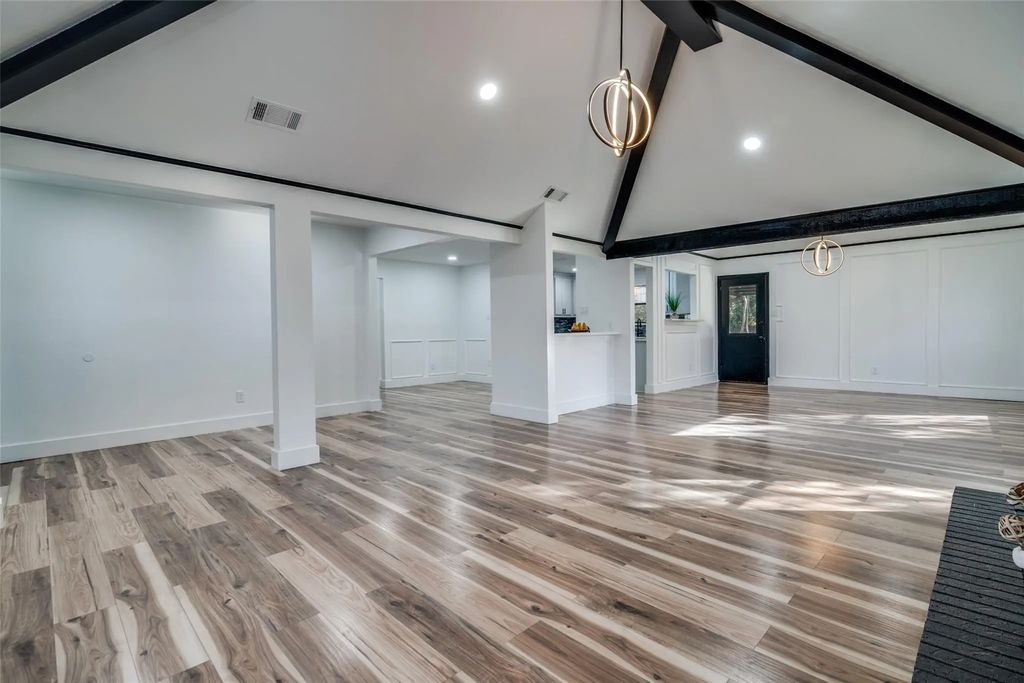 1502 Knob Hill Drive, Garland