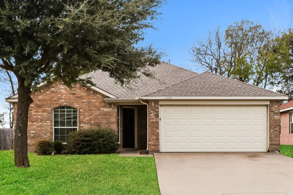 1723 Katrina Lane, Lancaster